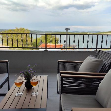 Apartmani Sara 2 Betina  Zewnętrze zdjęcie