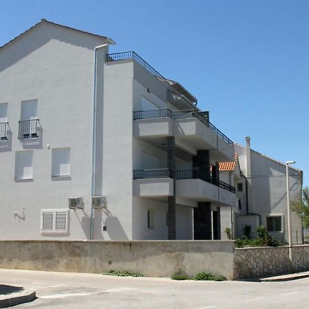 Apartmani Sara 2 Betina  Zewnętrze zdjęcie
